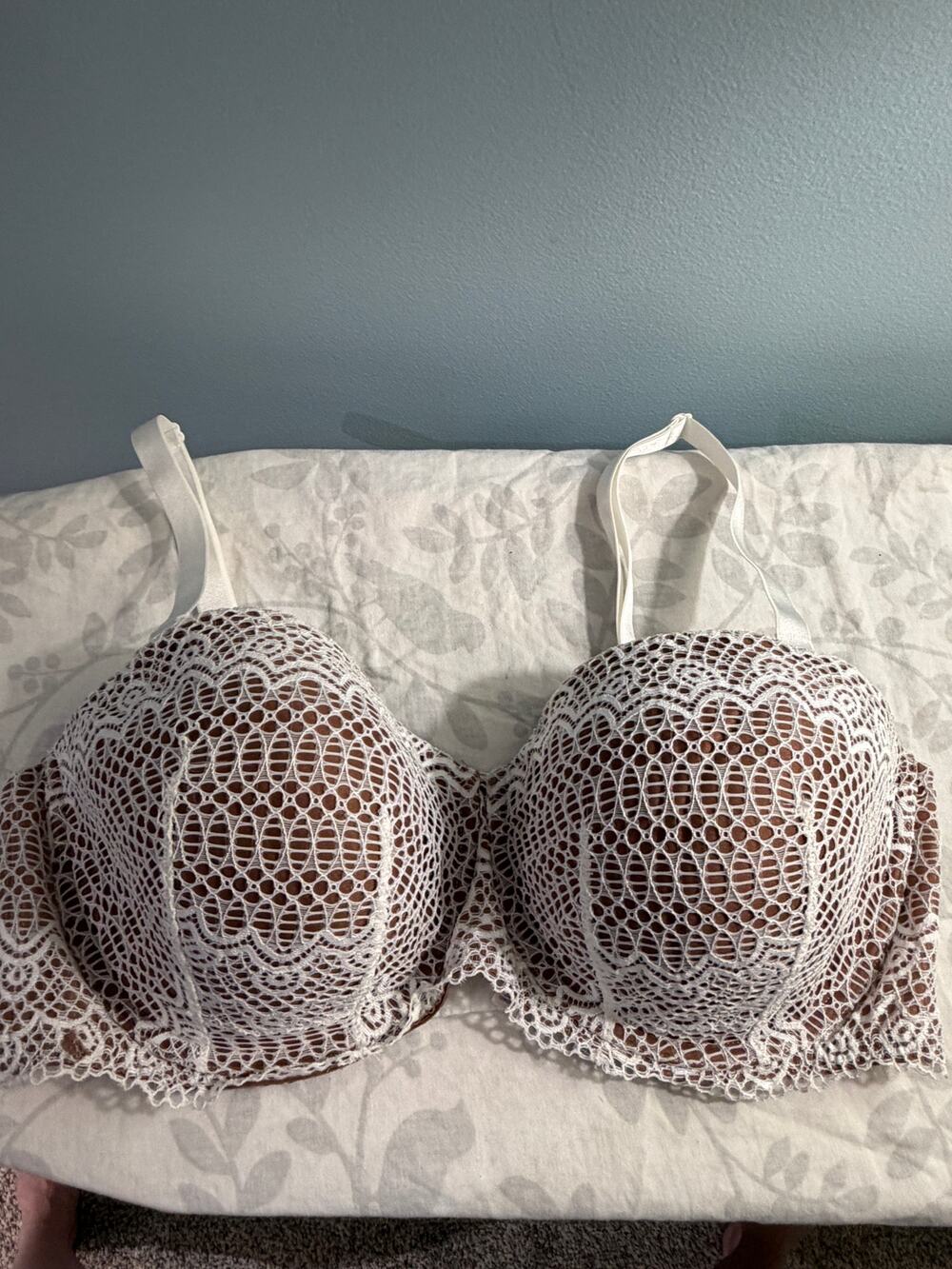 Cacique White Lace Underwire Bra 44DD Full Coverage Lined Plus Size